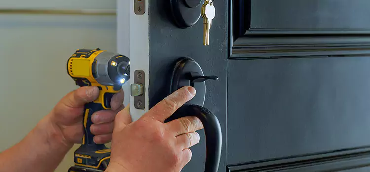 Commercial Door Lock Installation East Los Angeles
